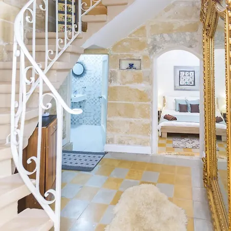 Apartment Seaside Mediterranean Home In Historic Senglea *